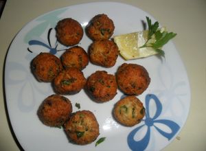 Foto principal de Bolitas de ajo, perejil y pan rallado
