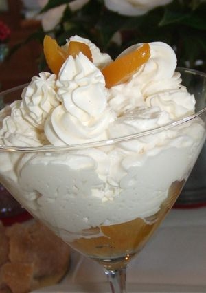 Una foto de Crema de mascarpone, albaricoque y mandarina