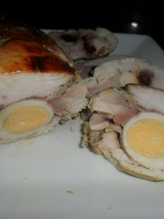 Foto principal de Arrollado de pollo con dátiles y bacon