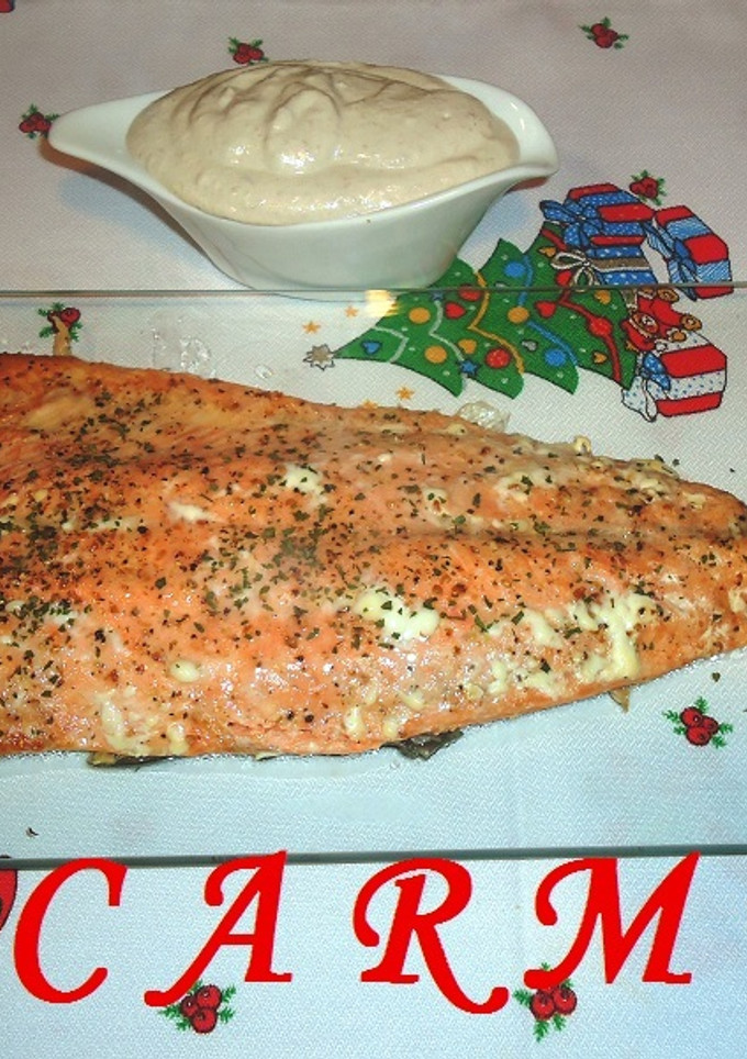 Una foto de Supremas de salmón salvaje con salsa de nueces
