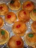 Volteaditos navideños de piña y cereza