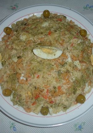 Una foto de Ensaladilla de pasta de hélices con vegetal
