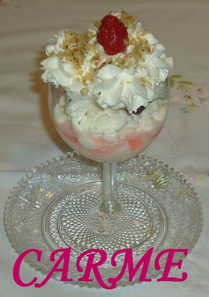 Una foto de Copa mascarpone con frutos rojos