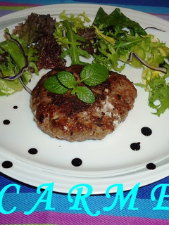 Una foto de Hamburguesas rellenas de queso de cabra