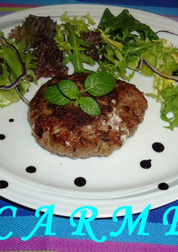 Una foto de Hamburguesas rellenas de queso de cabra