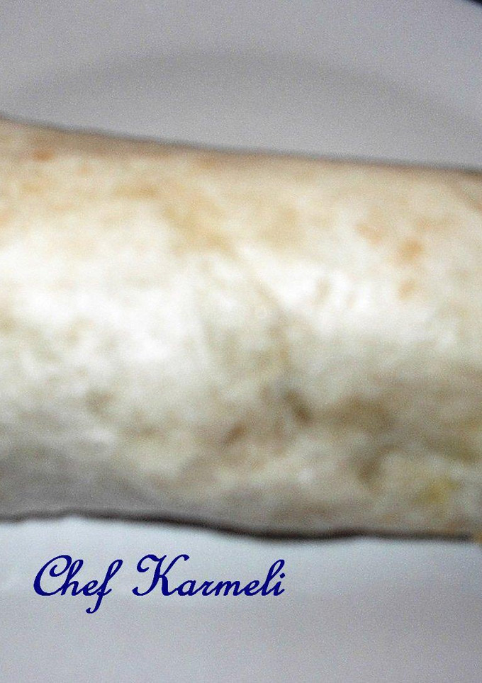 Una foto de Burritos de chuletas de cerdo en salsa verde