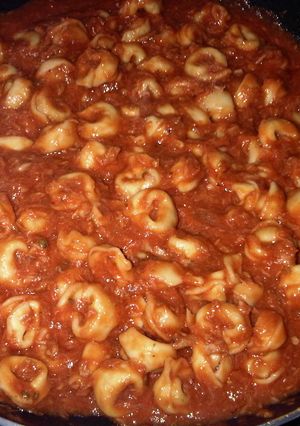 Una foto de Tortellini de carne con atún