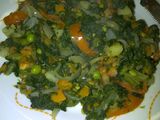 Espinacas con verduras salteadas