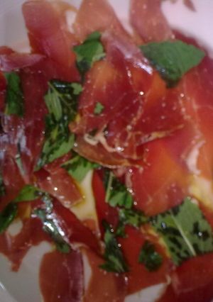 Una foto de Jamón aromatizado con menta