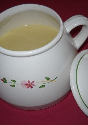 Una foto de Vichyssoise de frutas