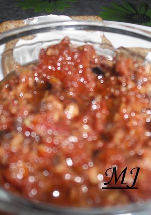 Una foto de Paté de aceitunas y tomate deshidratados,tapenade