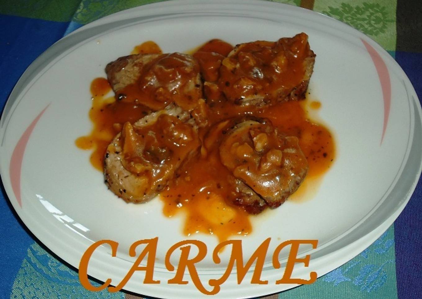 Solomillo de cerdo al jerez con salsa de nueces y calabaza<br />
