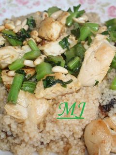 Una foto de Couscous de pollo