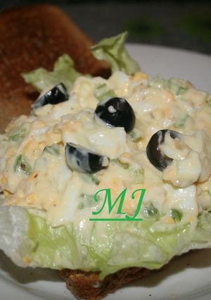Una foto de Sándwich de ensalada de huevo