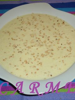 Una foto de Crema de berenjena y calabacín
