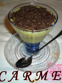 Una foto de Mousse de mango al chocolate