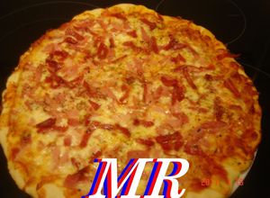 Foto principal de Masa de pizza con cerveza