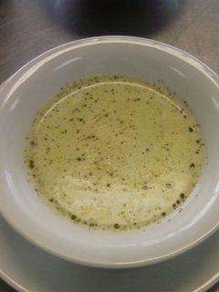 Una foto de Crema de brócoli y queso casera