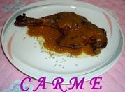 Una foto de muslo de pato al horno