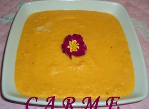 Foto principal de Crema de zanahorias, manzana, nabo y puerros