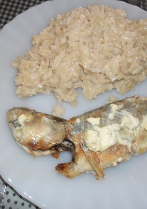 Una foto de Anchoas con arroz integral al roquefort
