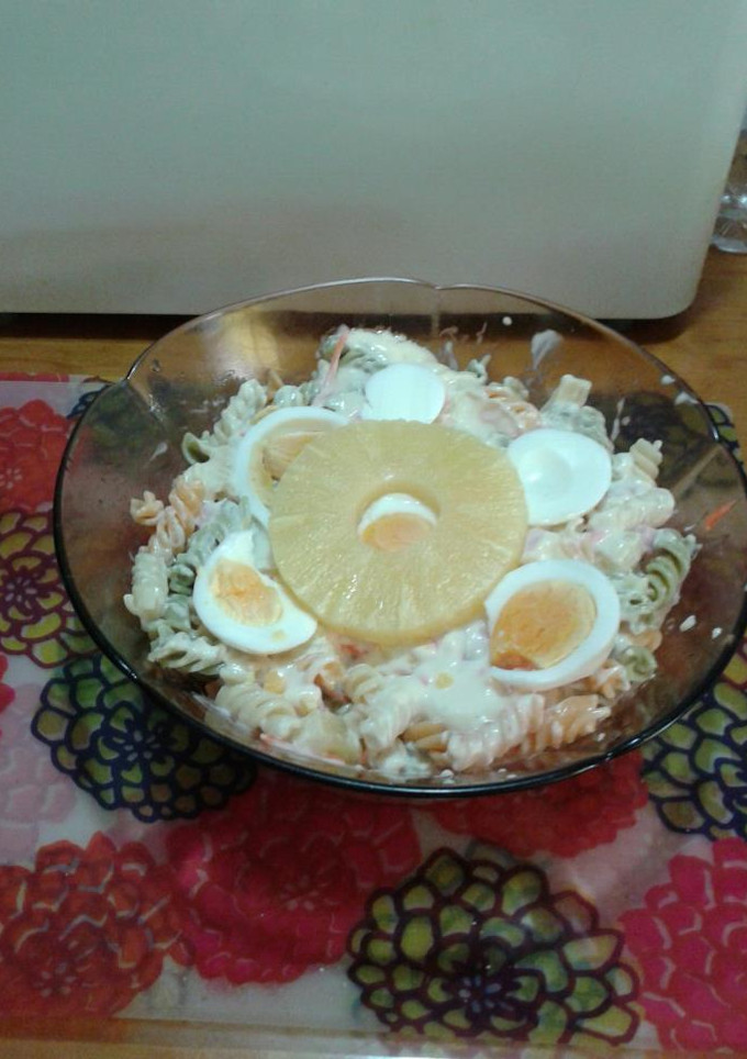 Una foto de Ensalada de pasta con piña