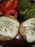 Hamburguesas caseras de carne vacuna, pollo y cerdo