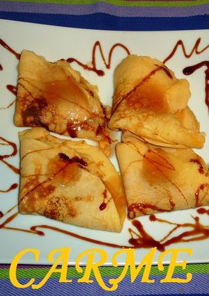 Una foto de Crêpes rellenas con jalea de lima