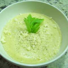 A picture of Crema de apio simple.