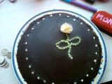 Tarta de chocolate con flor