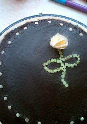 Una foto de Tarta de chocolate con flor