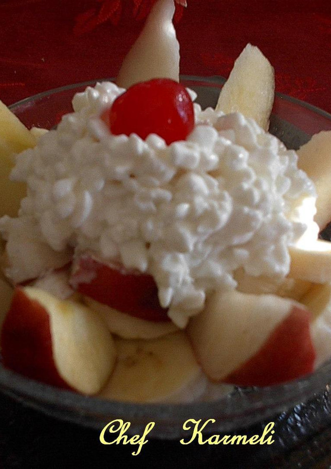 Una foto de Ensalada frutal con requesón americano orgánica