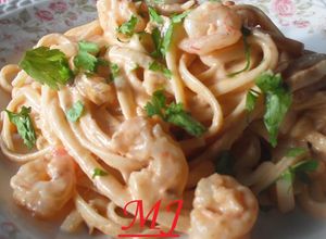 Una foto de Fettuccine Alfredo con gambas