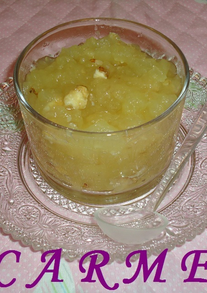 Una foto de Mermelada de manzana ácida, sidra y nueces en microondas