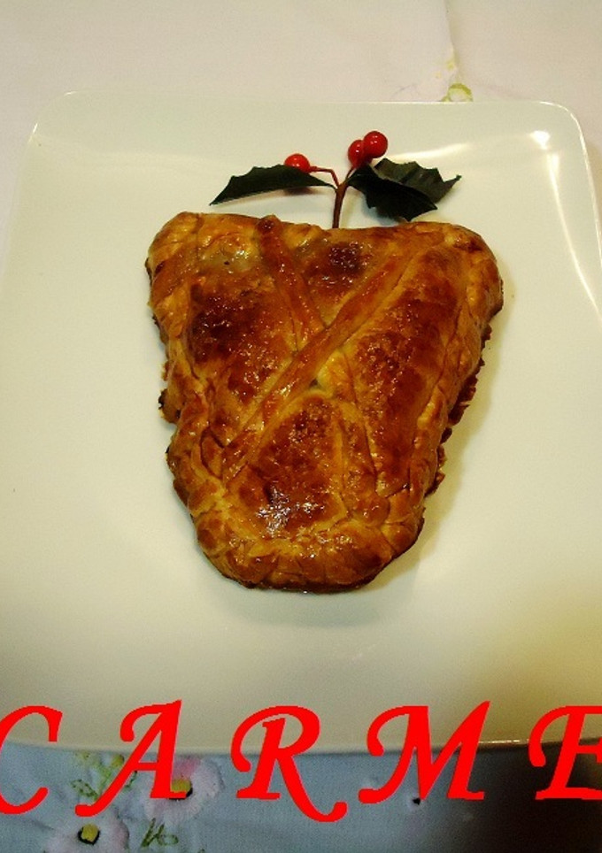 Una foto de Salmón salvaje en hojaldre con mermelada de manzana