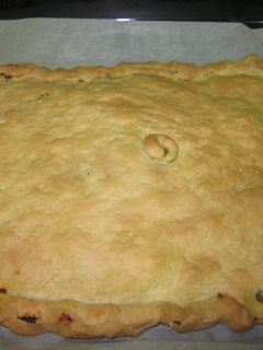 Una foto de Empanada con restos de cocido