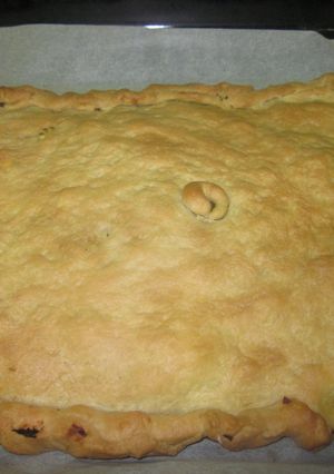 Una foto de Empanada con restos de cocido