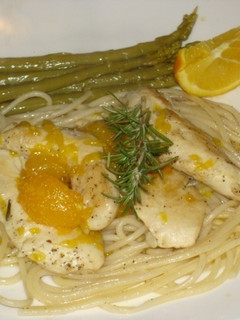 Una foto de Pollo a la mandarina al romero