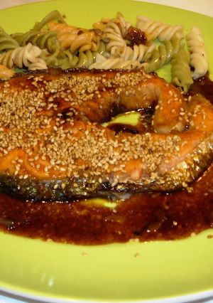 Una foto de Salmón oriental