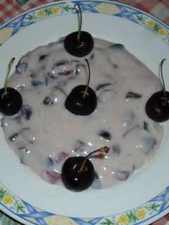 Una foto de Crema de cerezas
