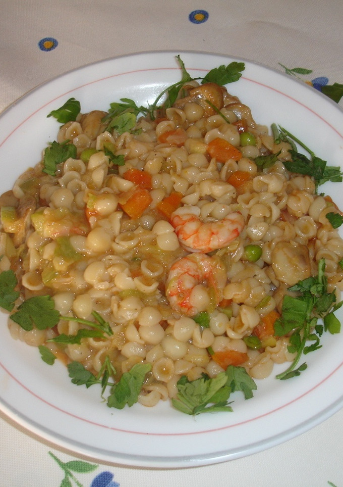 Una foto de Sopa minestrone con gambas