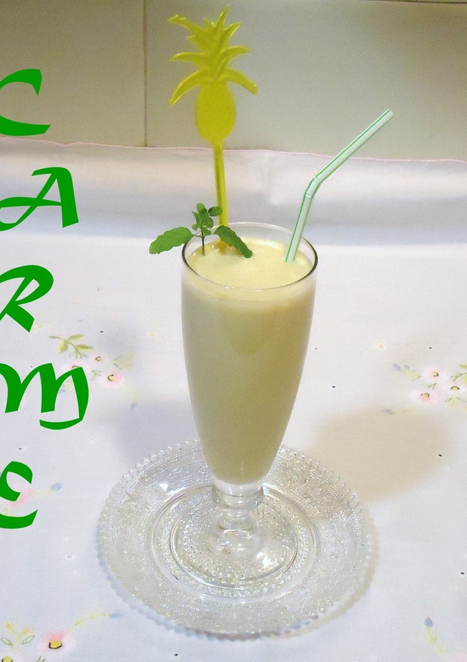 Una foto de Batido de plátano y mandarina