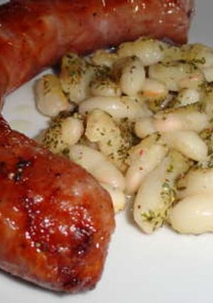 Una foto de Butifarra con alubias blancas