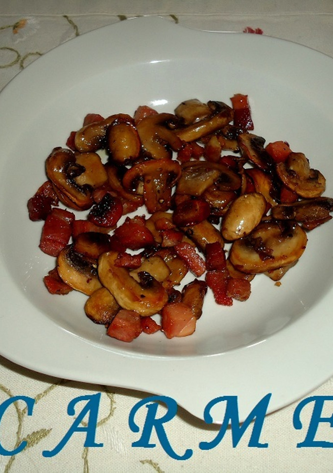 Una foto de Champiñones salteados con jamón