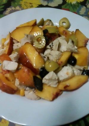 Una foto de Ensalada de pollo y pelón