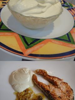 Una foto de Chantilly de mostaza