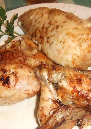 Una foto de Pollo a las hierbas secas con lima