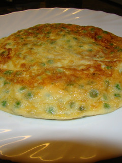 Una foto de Tortilla de guisantes congelados