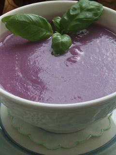 Una foto de Sopa rusa de remolacha