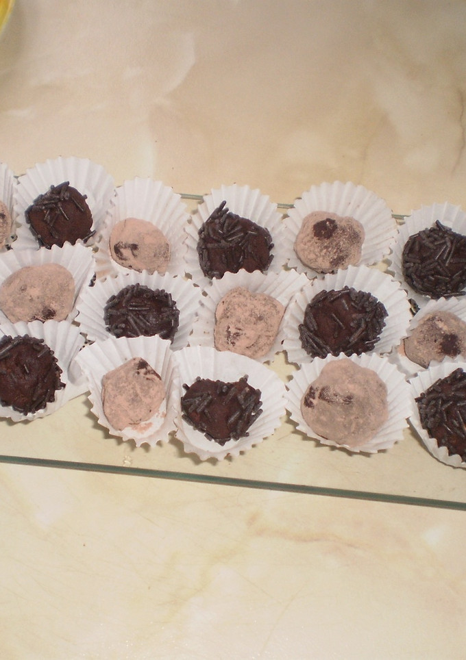 Una foto de Trufas de chocolate caseras fáciles